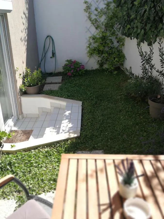 Room With Garden Split 3*,  Croacia